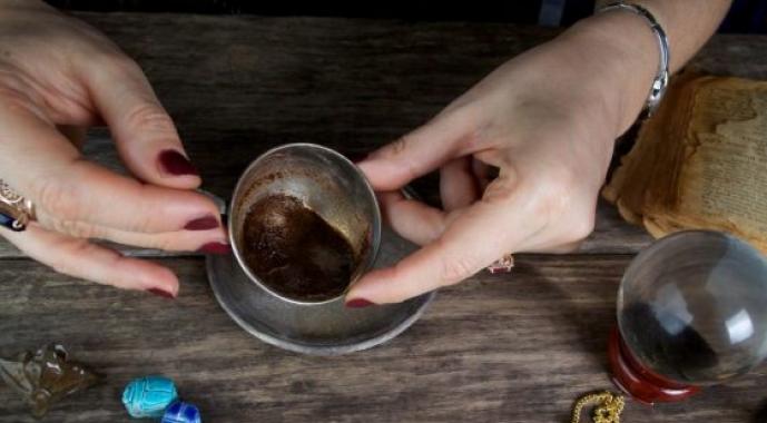 Толкование гаданий на кофейной гуще — символы и значение Значение кофейной гущи в виде - Линии